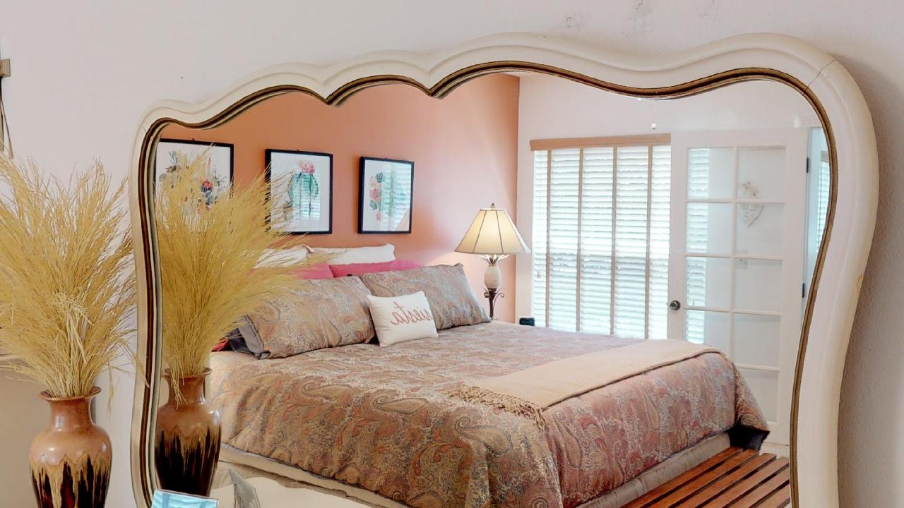 True 3D Virtual Tour of Master Bedroom for first impression